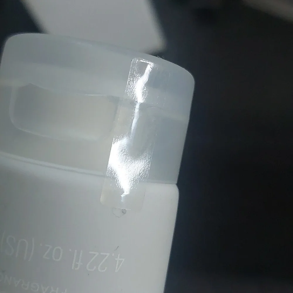 Makeup Revolution new seal